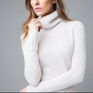 Kinross 100% Cashmere Turtleneck-Cowl Neck Sweater Size Medium